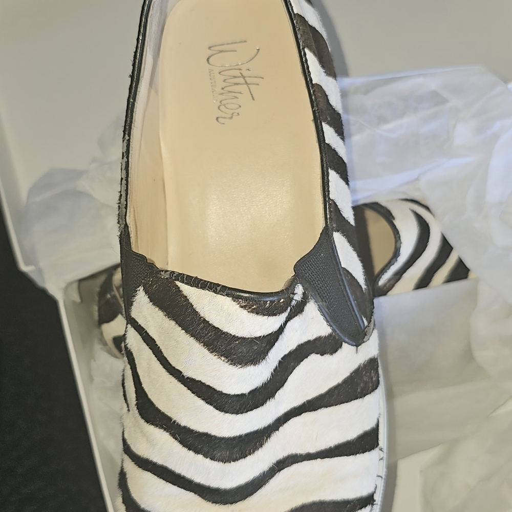 Shoes - Picture 4 of 6